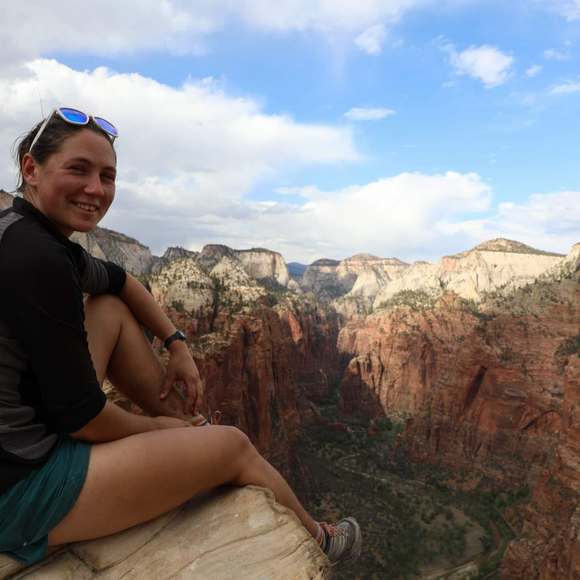 Meet your Posher, Kris - Picture 1 of 1